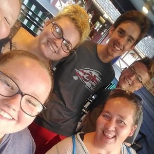 Meet your Posher, Desiree